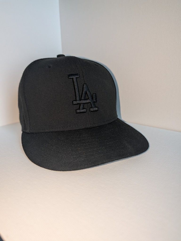 New Era Dodgers All Black Fitted Hat, 7 1/4