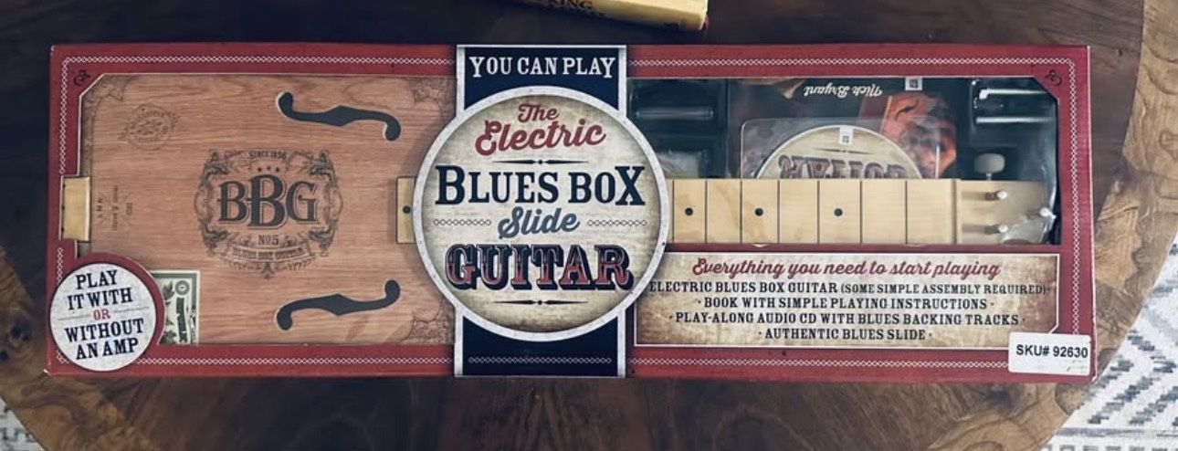 The Electric Blues Box Slide Guitar Kit : With Guitar, Instruction Book and DVD