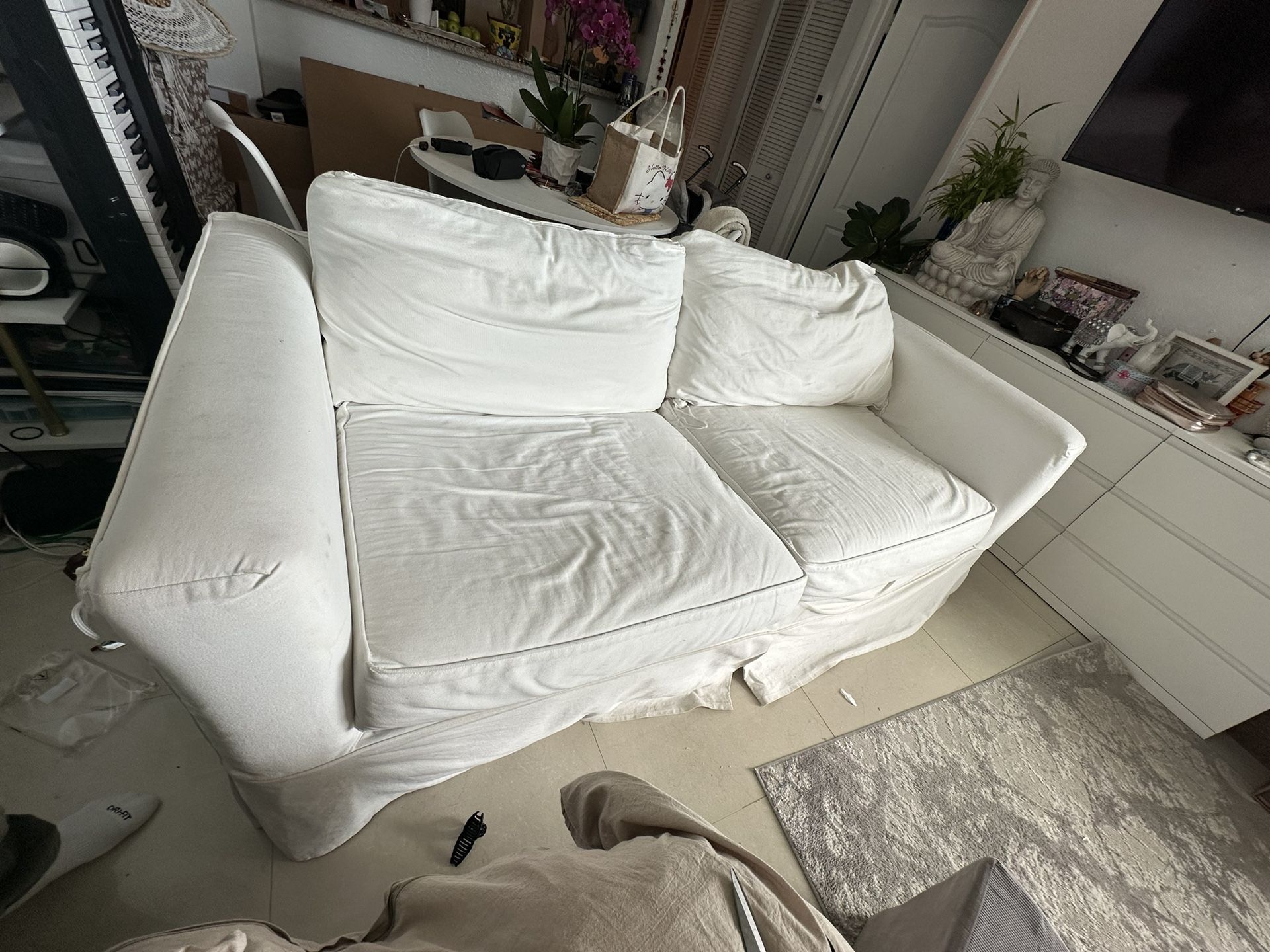 Couch (Free)