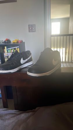 Nike Shoes Size 8
