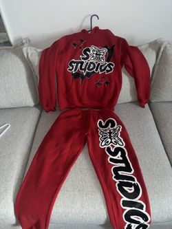 SB STUDIOS RED