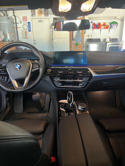 2022 BMW 530i