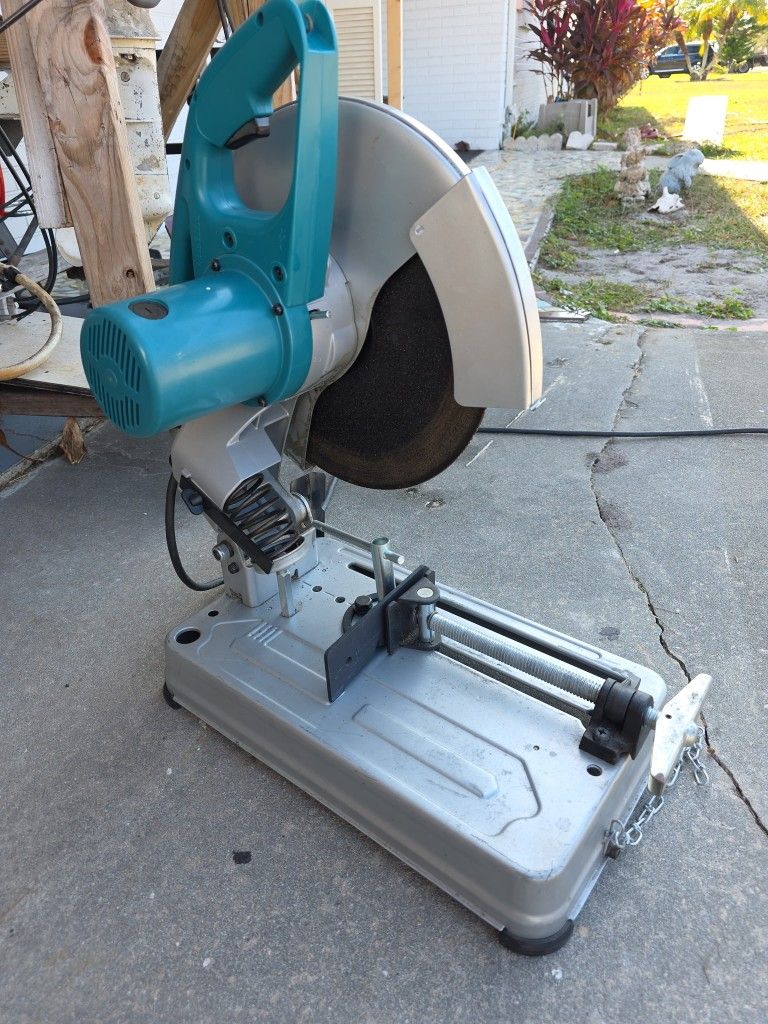Makita 14" Cut Saw