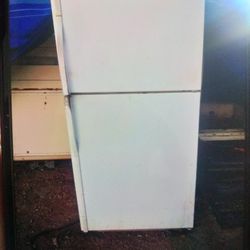 Fridge $100 o.b.o.