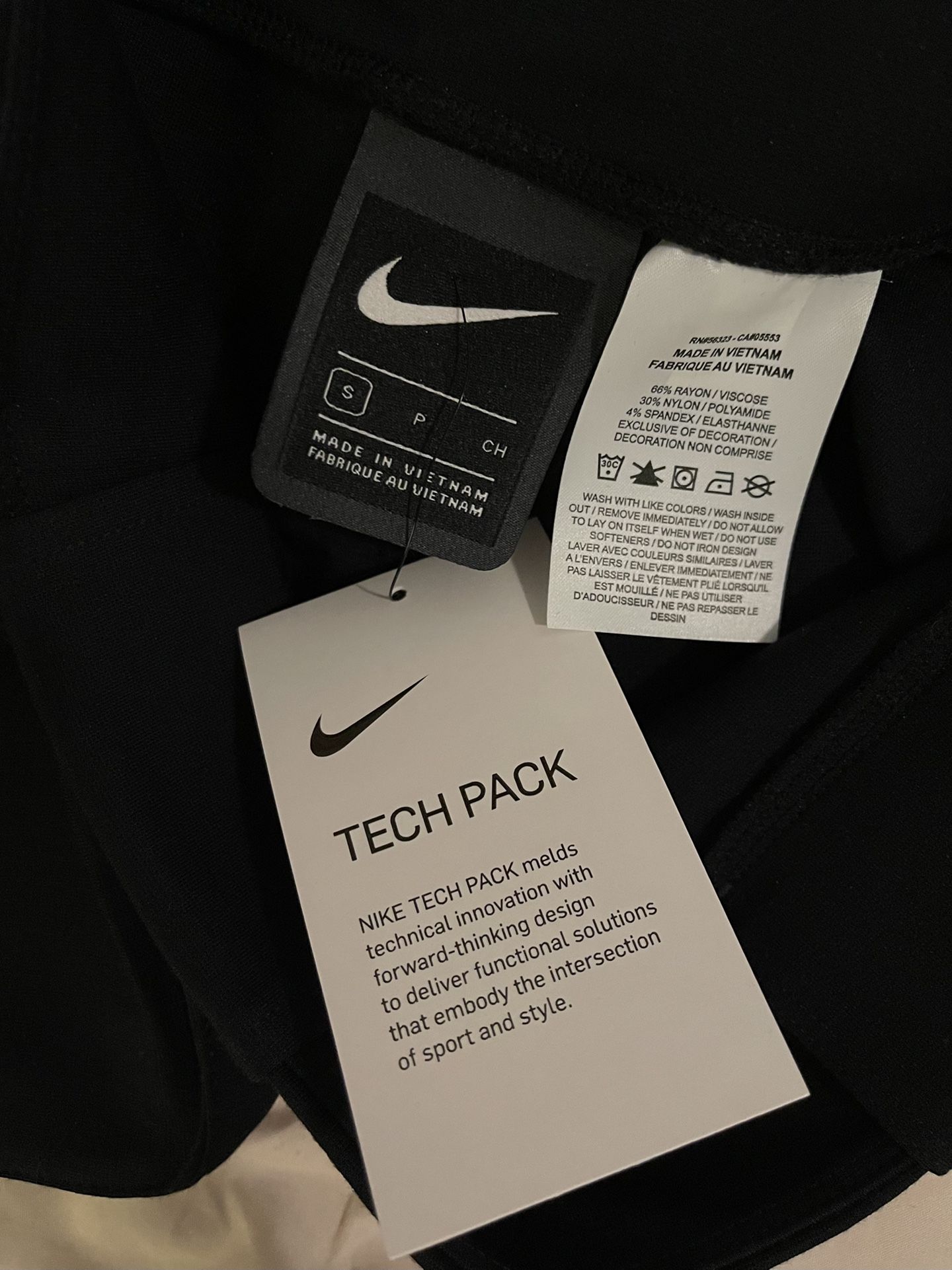 nike tech large