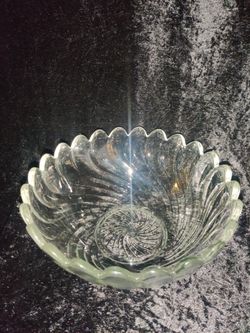 Vintage Colony By Fostoria Glass Bowl -9"