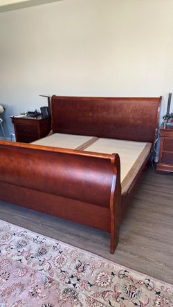 Cherry Wood Sleigh Bed Frame, Cherry finished