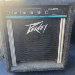 peavey microbass Guitar amp