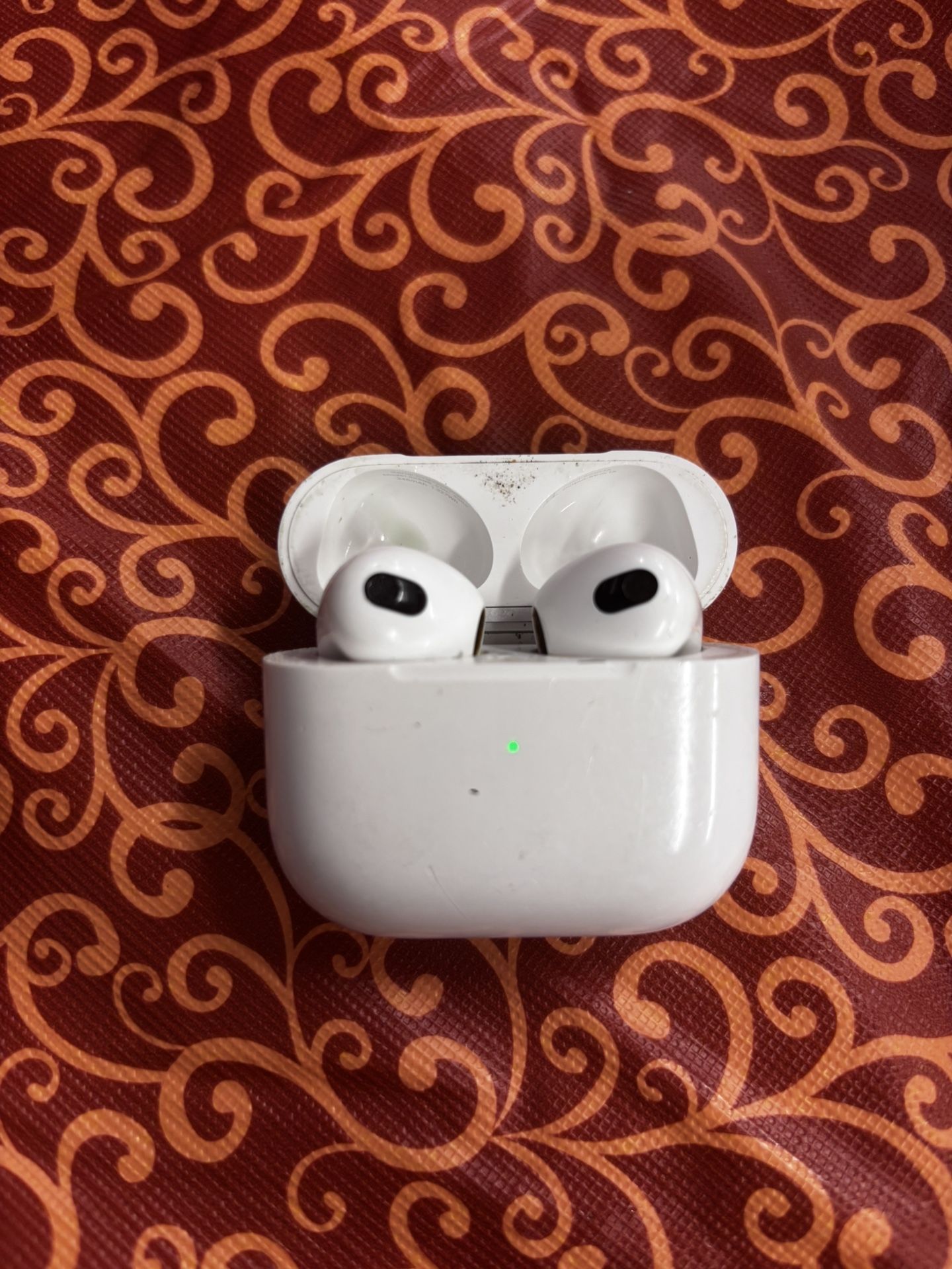 Apple AirPods 1st Generation 