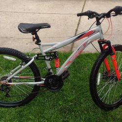 Mongoose Mountain Bike Like New