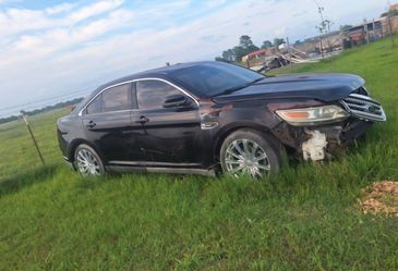 Ford  tauus SEL 2014