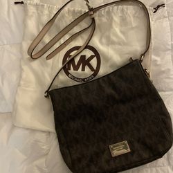 Michael Kors Crossbody