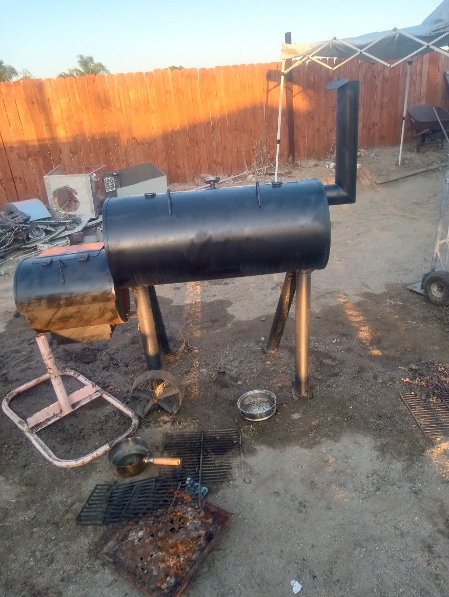 Se Vende Asador De Carvon