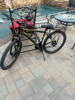 Schwinn sidewinder mountain bike 26 inch wheels