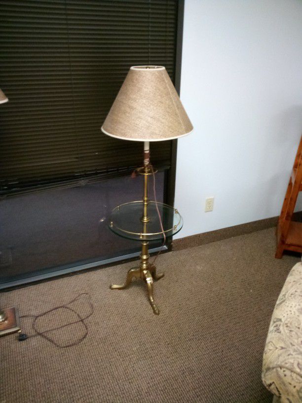 Mint Beautiful Vintage Retro Brass Lamp And Table 