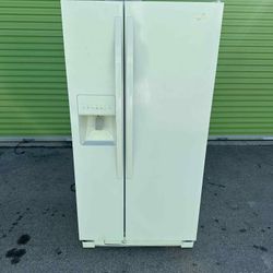 Whirlpool SxS Refrigerator