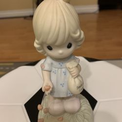 Precious moments - sow love to grow love