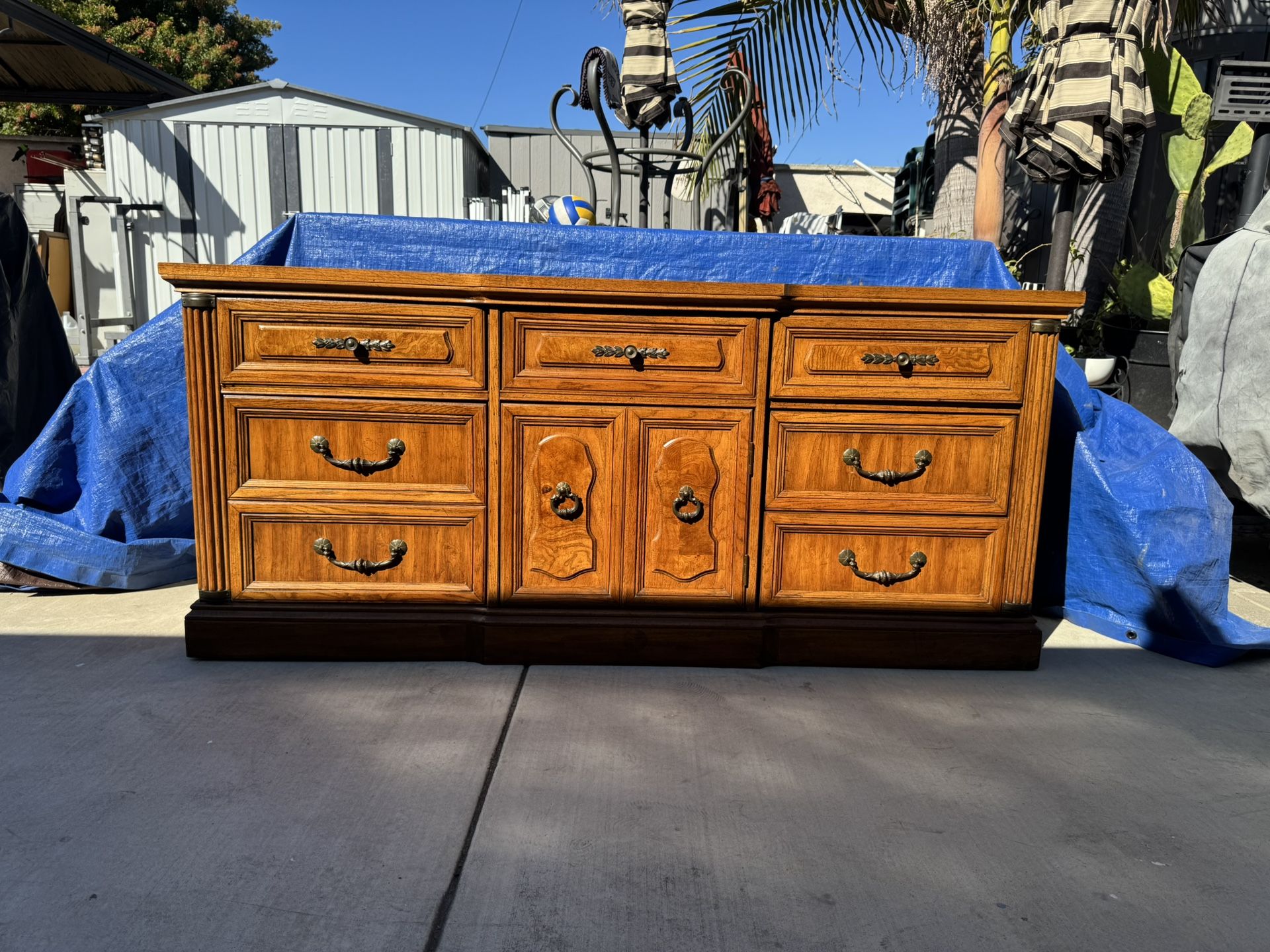 Dresser