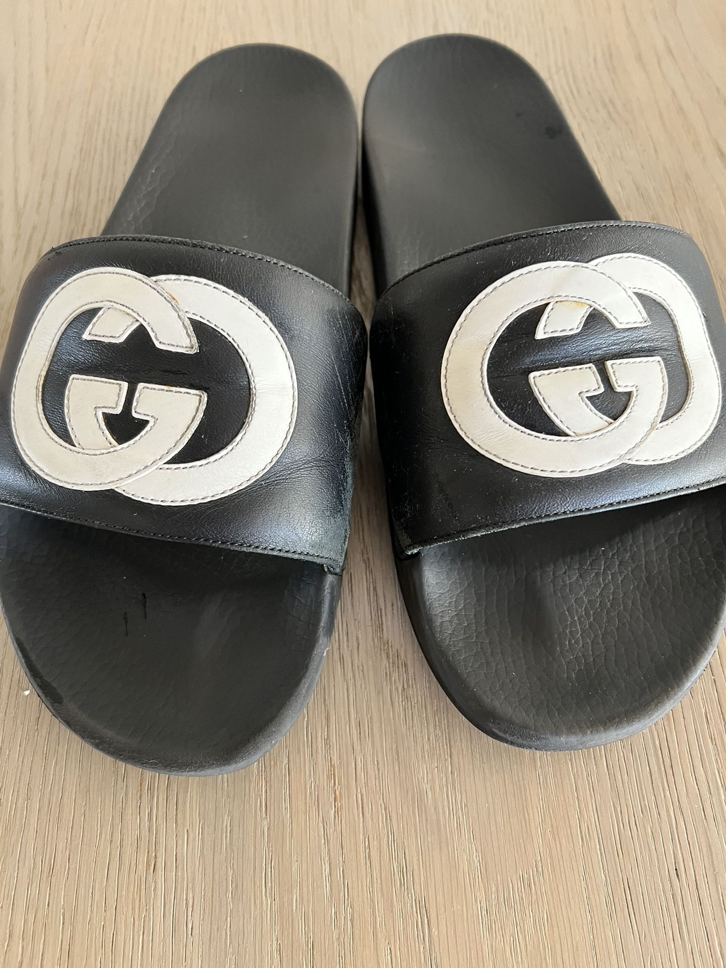 Men’s Gucci slides size 12-13