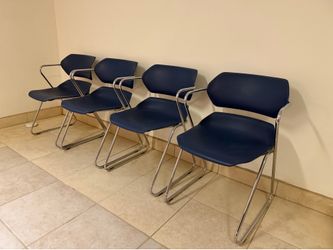 Free stackable chairs (Pickup only)