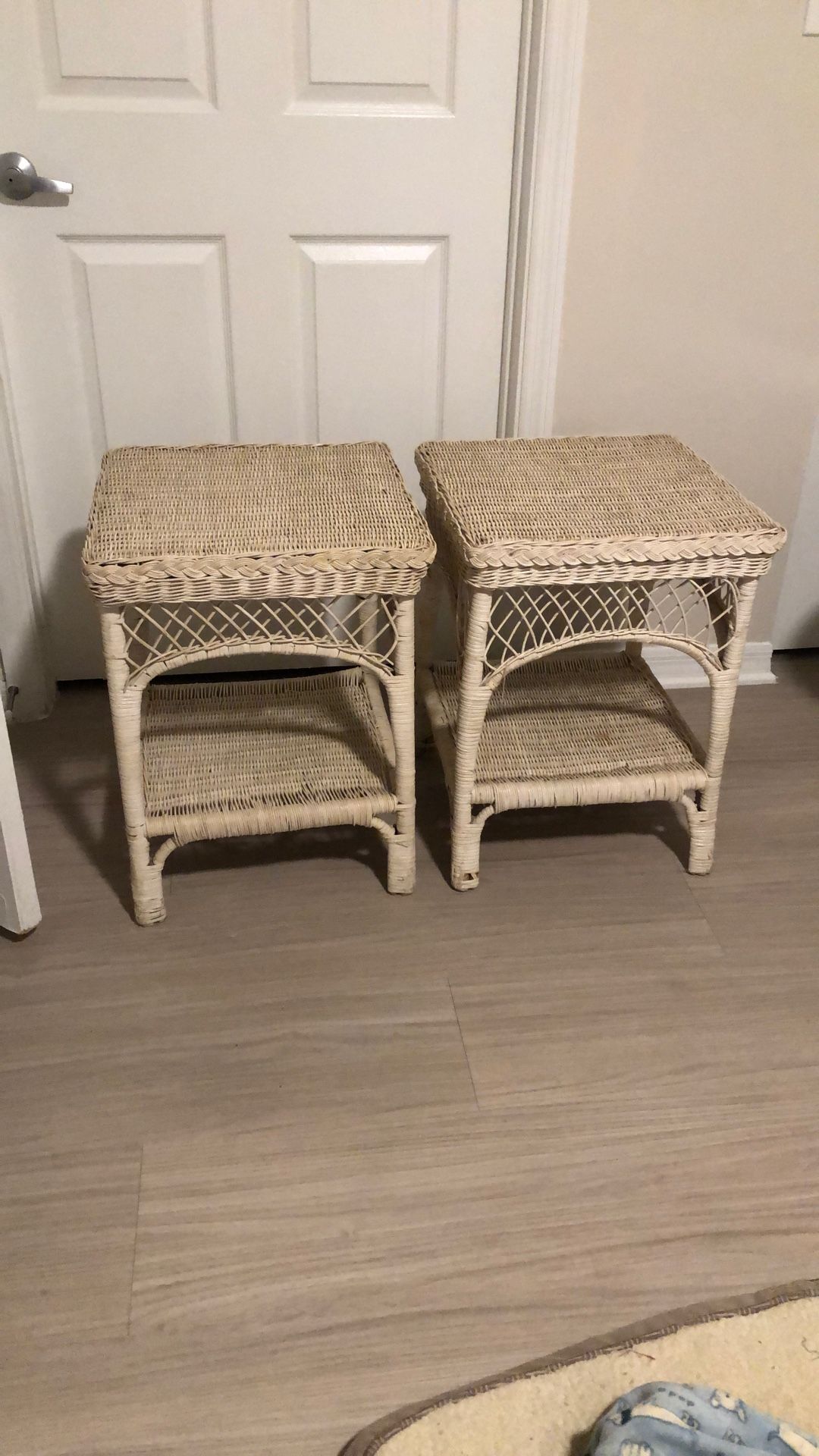 Set of 2 Rattan Nightstands/Both $4O