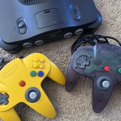 Nintendo 64 W/2 Controllers And Red Expansion Pack