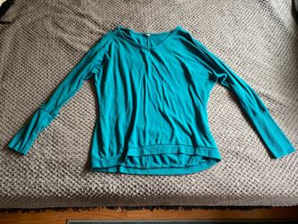 Teal V-Neck Long Sleeve Top with Ribbed Cuffs