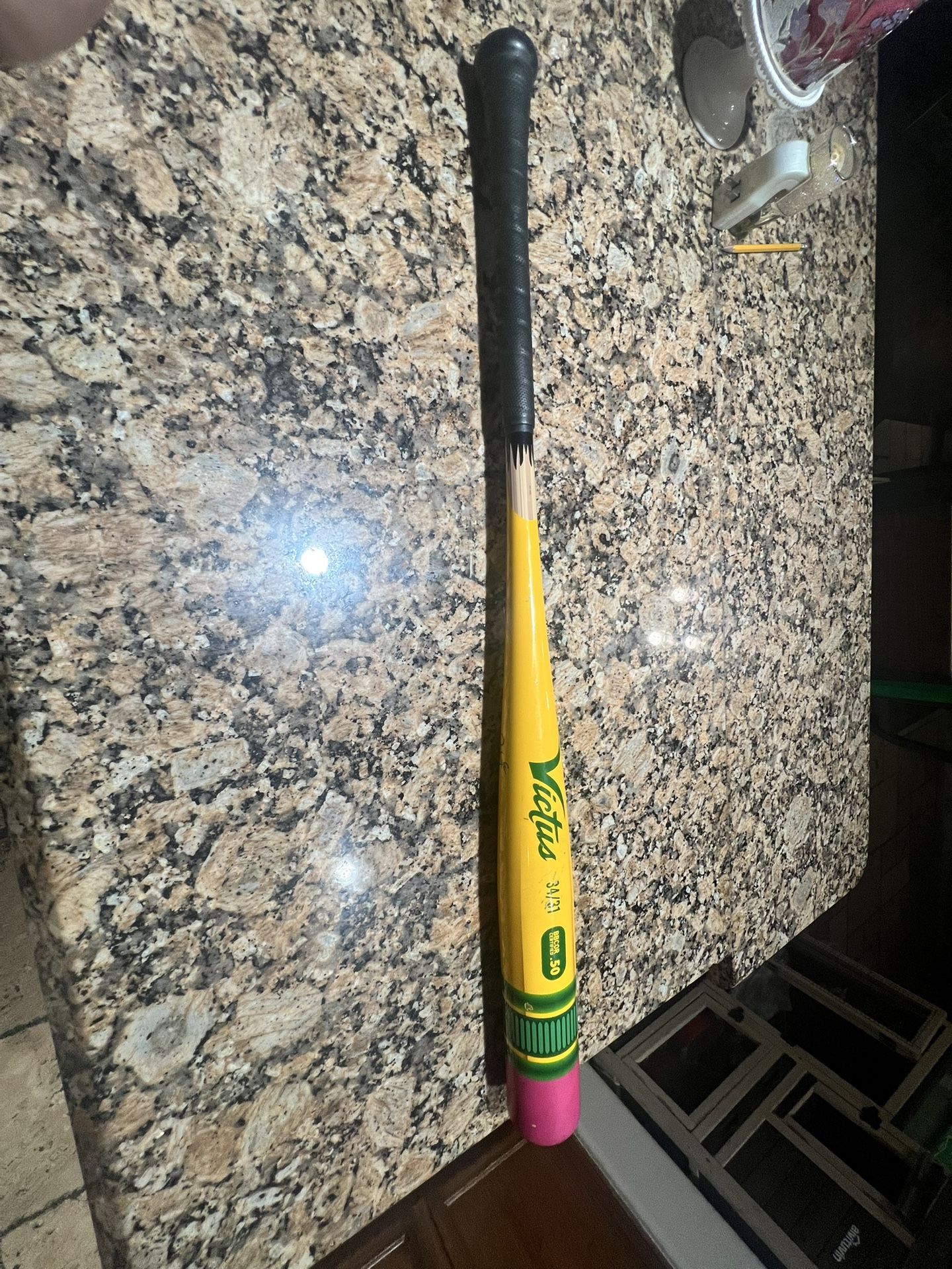 Victus Pencil Baseball Bat