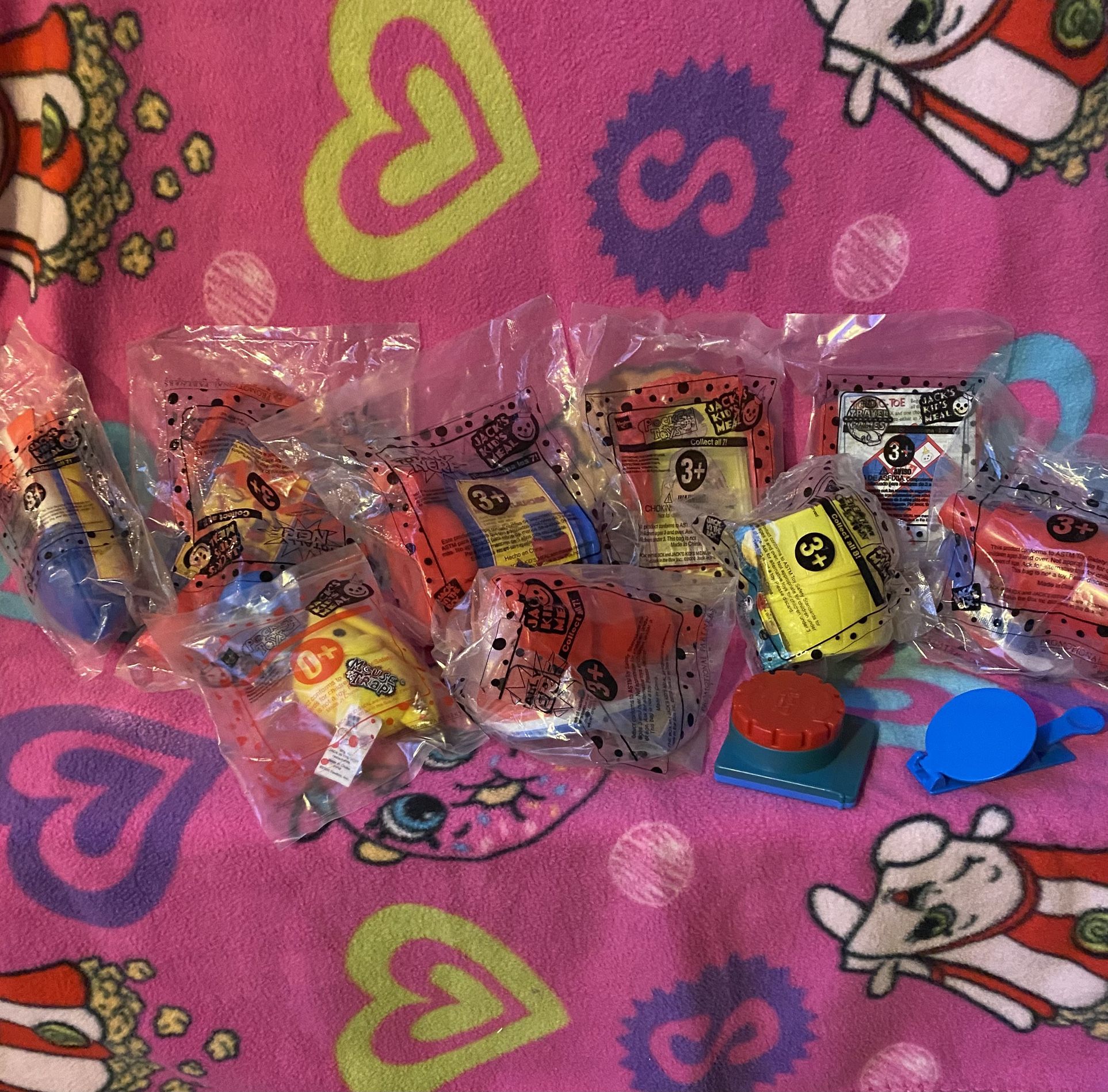 Student Giveaways/Travel Gifts