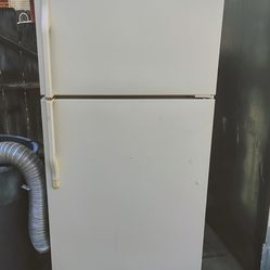 Nice refrigerator I have it running it is nice and cold