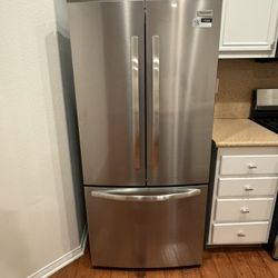 Frigidaire French Door Refrigerator 