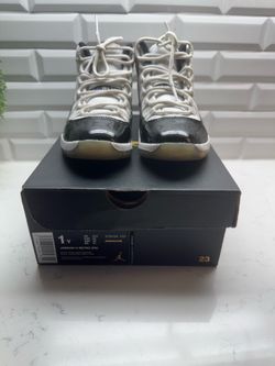JORDAN 11 CONCORDS SIZE 1Y 30$ OBO
