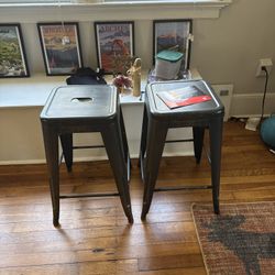 Short Bar Stools 