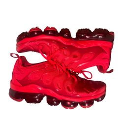Red Nike Vapor Max Plus