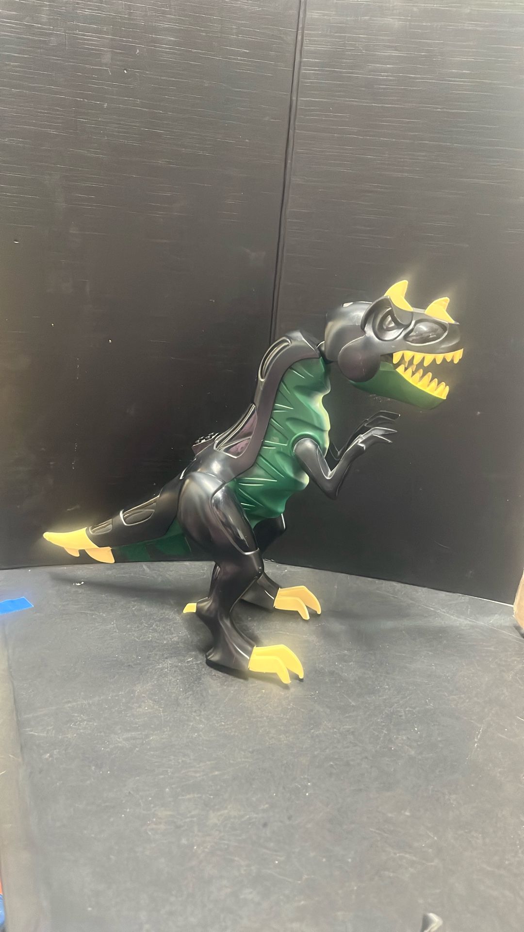 Lego Dinosaur Mutant Tyrannosaurus rex with Light-Up Eyes