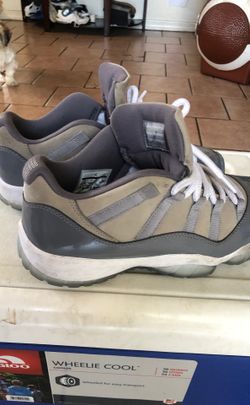 11 lows grey size 8.5