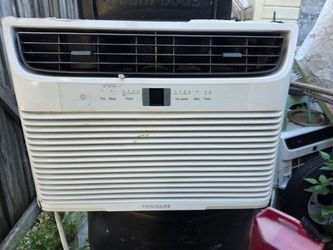 AC / Air Conditioner / Window Shaker / Ice Cold Air 10k BTU Frigidaire Wall A.C. 10,000 btu