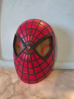 Amazing SpiderMan Talking Hero FX Mask 10 Hero Phrases