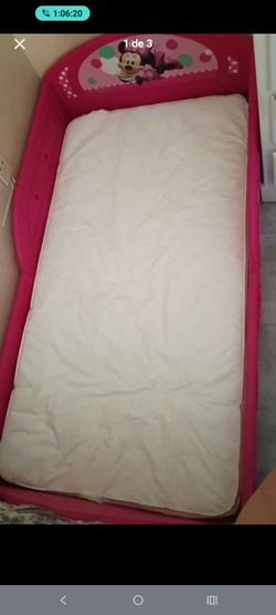 Minnie mouse bed