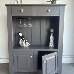 Versatile Cabinet