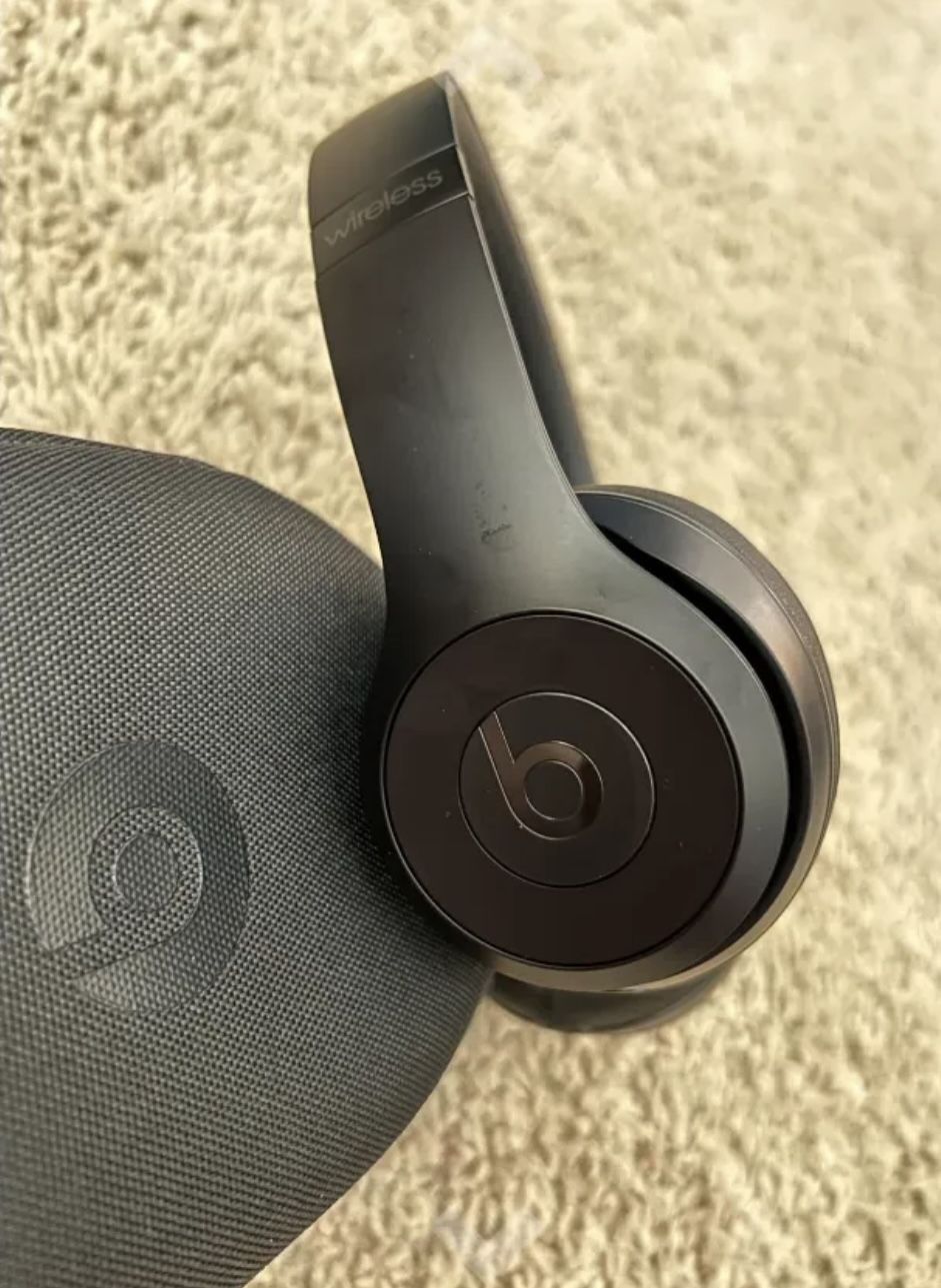 BEATS BY DRE