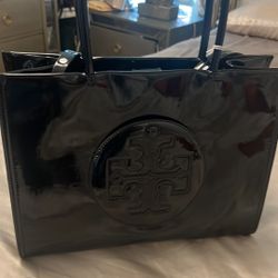 Tori Burch Nice Purse!!