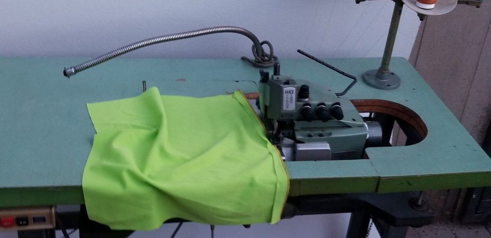 Sewing machine Industrial 