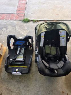 Infant Car Seat with Base DOONA