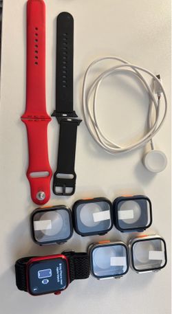 Apple Watch Series 8 (GPS + Cellular) 45mm with Accessories