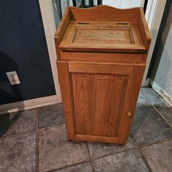 Traditional  Style Oak Tras Bin