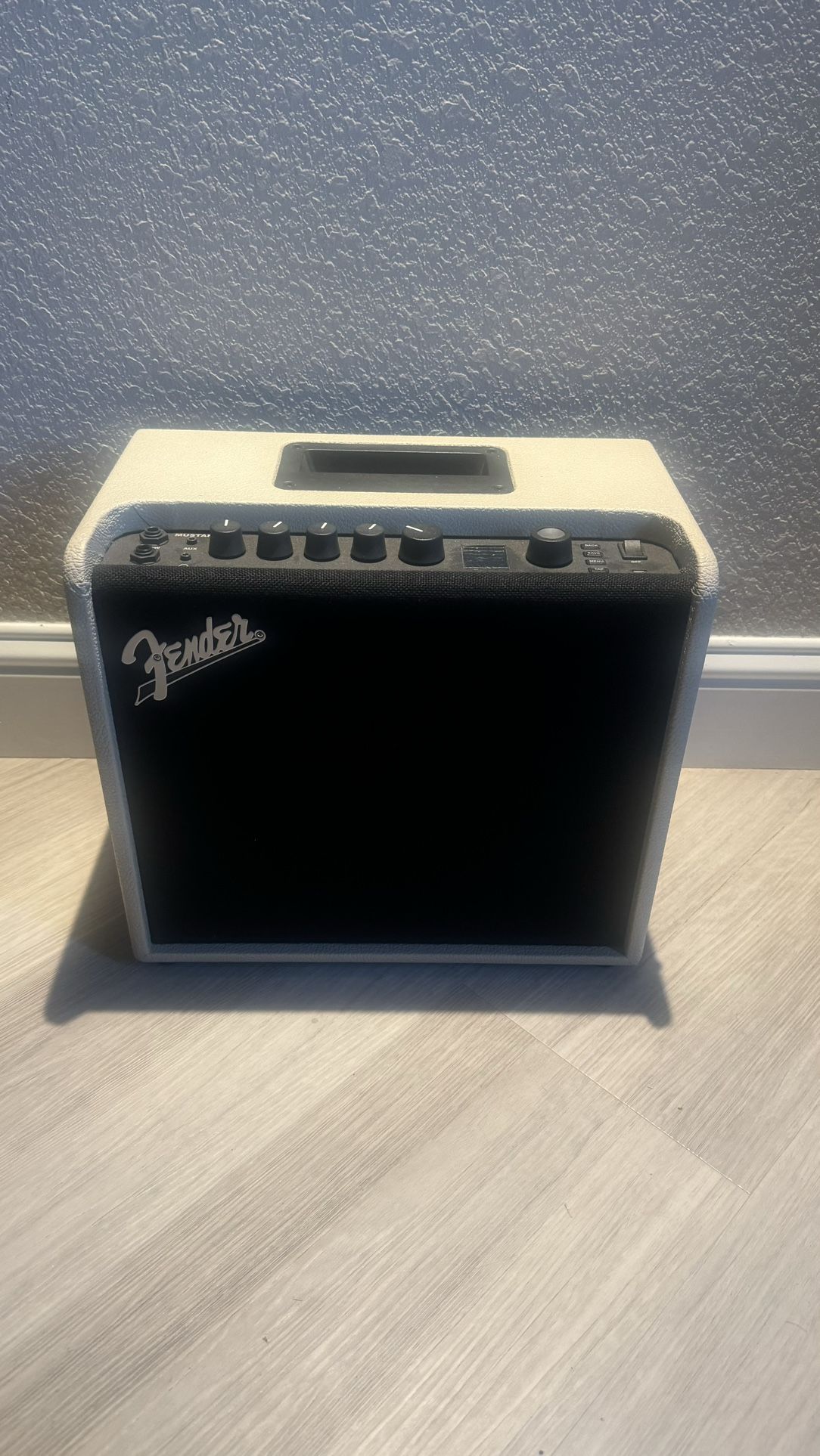 Fender Mustang LT25