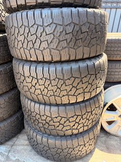 35x12.50r18 Falken tires en Excelentes Conditiones de Vida las 4