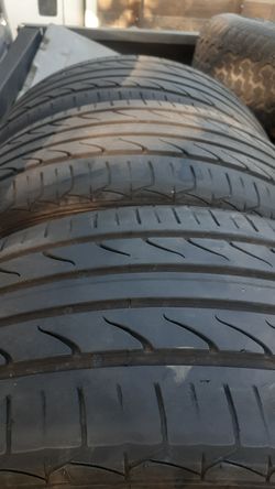 $100 /Set of 4. 235/40 18zr  even wear on all lots of  life