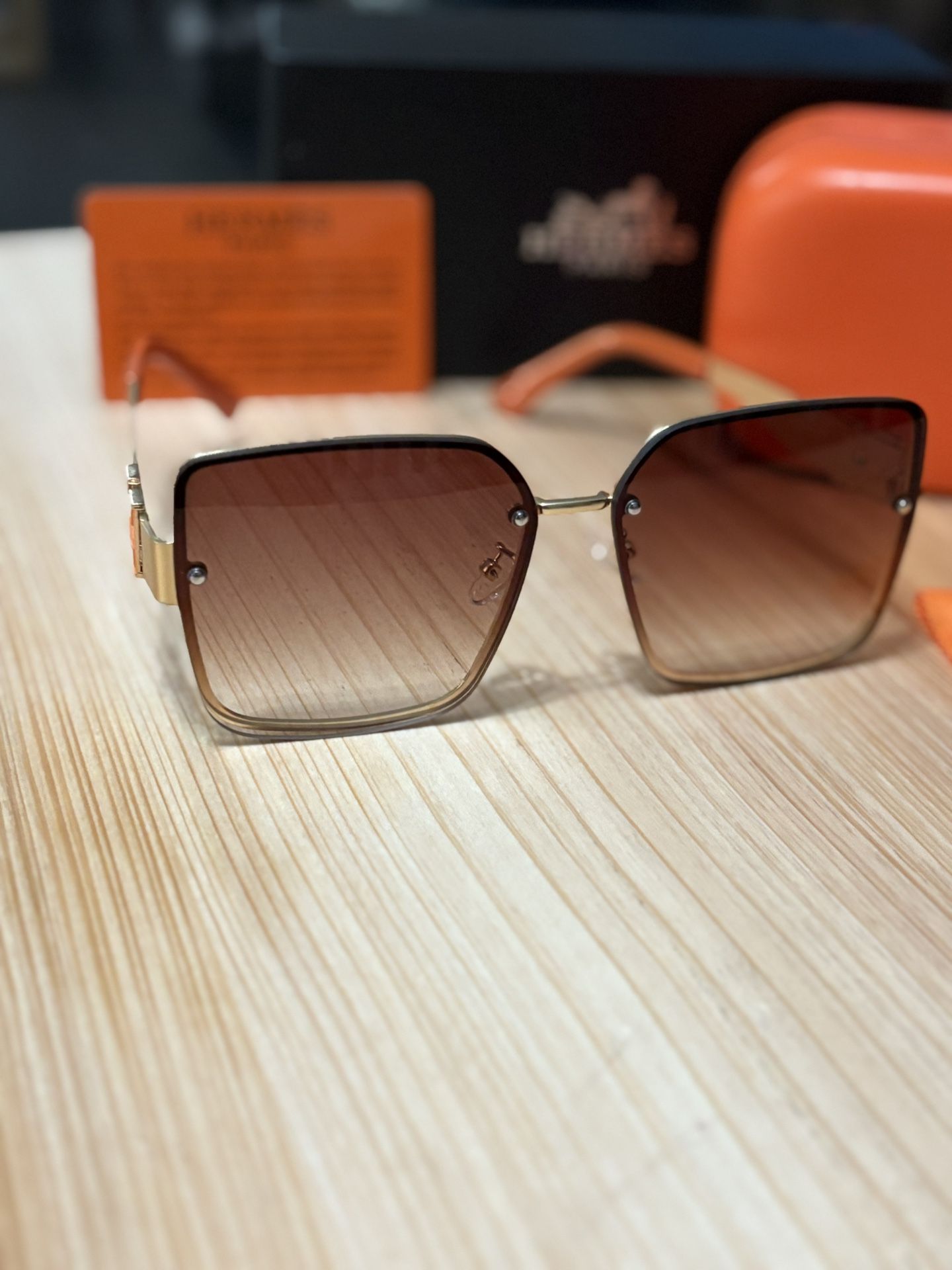 Hermes Women Sunglasses Black/Gold/Orange